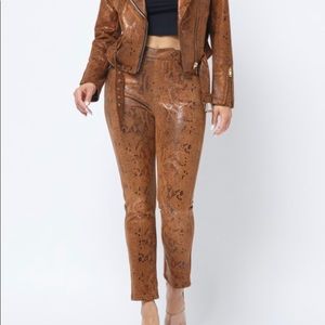 Print animal skin pants 🤎✨